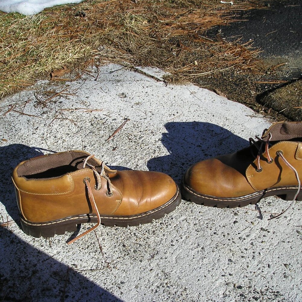 Designer Shoes - image 6